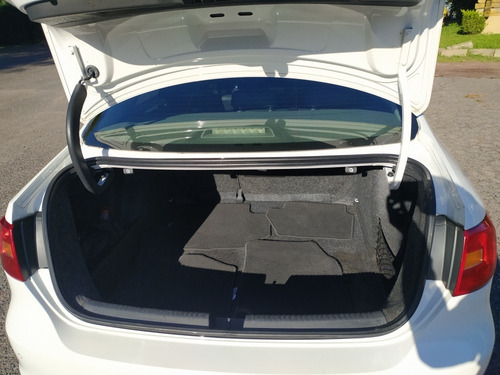 Volkswagen Vento 2.0 Tdi Dsg 140cv Luxury 2011