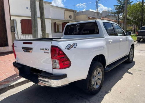 Toyota Hilux Pick-Up 2.8 Cd Srv 177cv 4x4