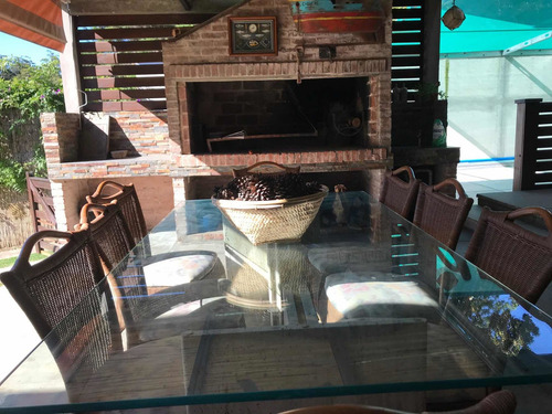 Imagen 7 de 14 de Casa Alquiler Verano Punta Del Este - Playa Mansa- Piscina Climatizada