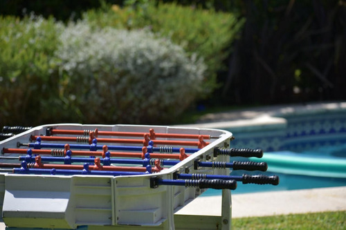 Imagen 3 de 9 de Alquiler Cama Elástica Inflable Metegol Pingpong Arcade Jeng