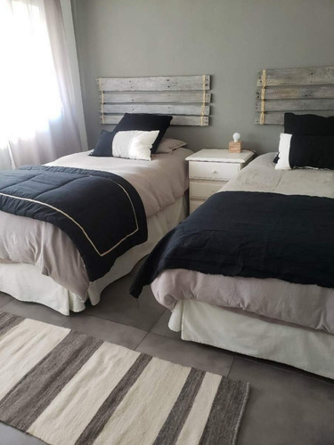 Imagen 7 de 26 de Venta Casa 3 Dormitorios Con Dependencia De Servicio, Moderna, Con Pileta, En La Rufina.