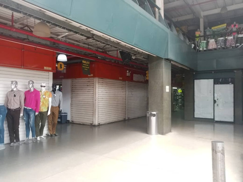 Imagen 3 de 6 de Local Comercial En Centro Comercial San Jorge El Cementerio