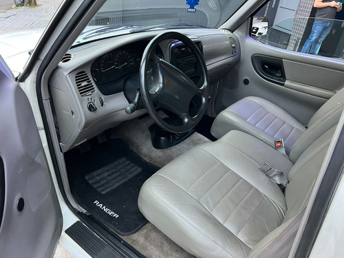 Imagem 2 de 8 de Ford Ranger Xl 4.0 6cc Cs 1997