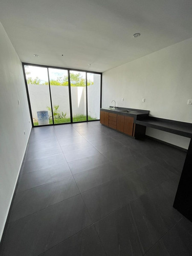 Imagen 4 de 17 de Departamento Tipo Townhouse En Saro Temozon Norte