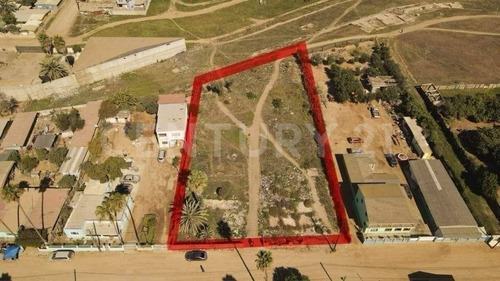 Terreno Amplio En Venta En Maneadero Parte Baja, Cerca De Carretera