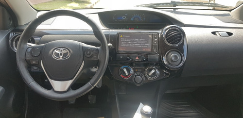Toyota Etios Xls 1.5 6 M/t - 2016 Financiado