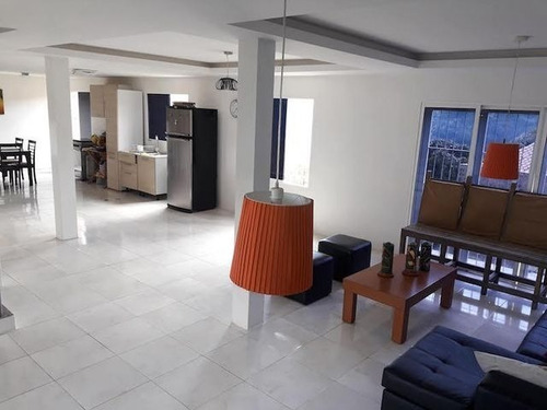 Imagen 2 de 13 de Casa Venta Los Robles Cod 21-18065