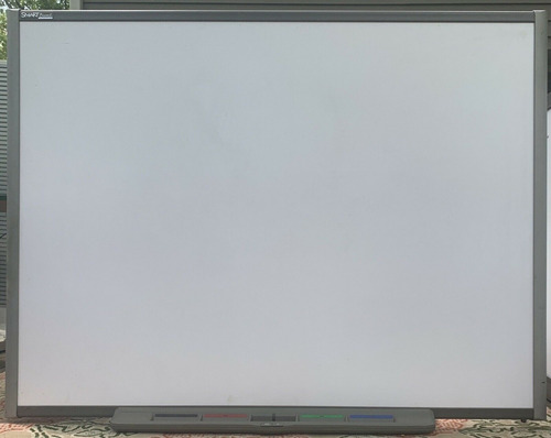 Smart Board Pizarron Interactivo De 77 (195), Cable Usb (Usado)