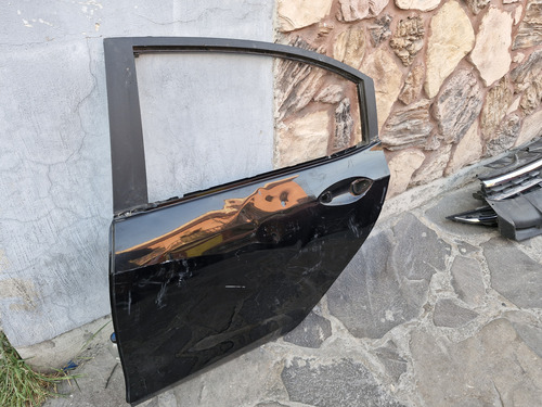Puerta Trasera Chevrolet Onix 2020 2021 2022 2023 24 (Reacondicionado)