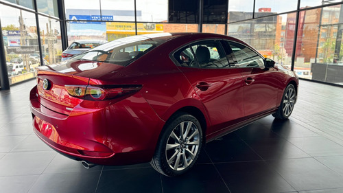 Mazda 3 Sedan GRAND TOURING AT MHEV
