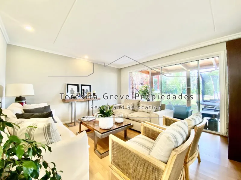 Imagen 1 de 20 de Excelente Casa Condominio Huinganal - Nido De Aguilas