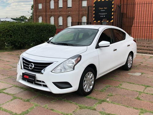 Nissan Versa 1.6 Advance 2015 (( Gl Motors )) Financiamos!