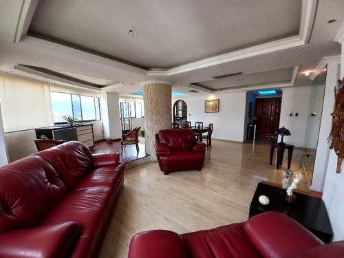 Imagen 2 de 10 de Apartamento De 5 Habitaciones Y 5 Baños, Urb. El Bosque
