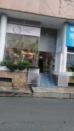 Vendo Excelente Local Comercial Calle 30 Entre 5 Y 6