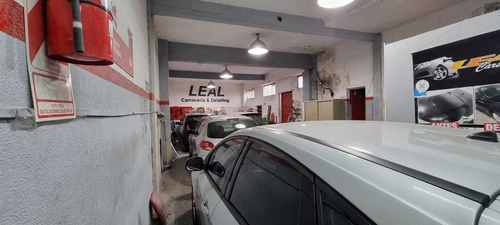 En Venta Taller O Local Sobre Presidente Peron Mirando De Frente Lado Izquierdo De 111.78m2 Totales F: 8277