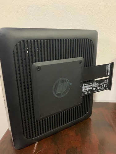 Hp Thin Client T730 Thinpro Amd Rx-427bb 4ram 16gb Ssd Nueva