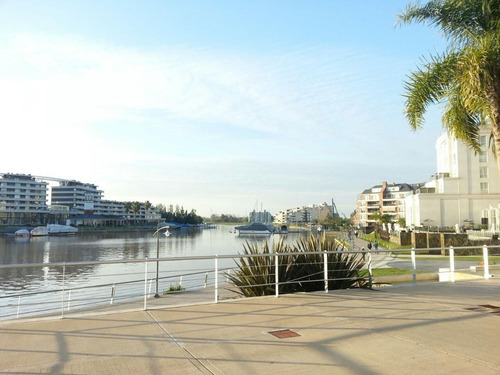 Imagen 16 de 25 de Imperdible Dpto En Condo 2 Amb Vista A La Bahía!