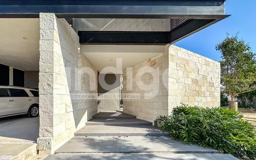 Casa En Venta En Mérida, Yucatán Country Club, Privada Oasis