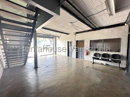 Francisco Rojas Norscia Rentahouse 2 5 - 8 6 3 9 Vende Galpon Comercial En Zona Industrial Ii De Barquisimeto, Cuenta Con 400mts2, Oficina Y Full Seguridad, Ideal Para Alamacen Taller O Empresa Ideal!