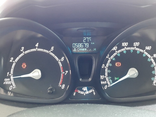 Ford Fiesta 2015/2016 0228