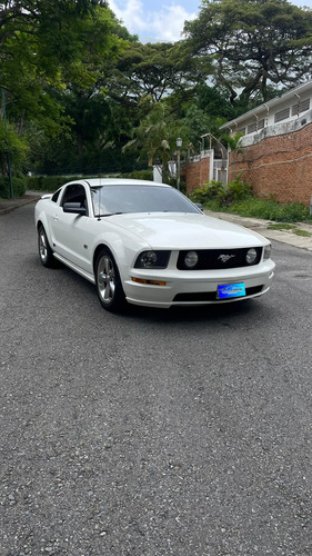 Mustang 2008 Automático