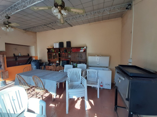 Importante Lote Comercial Con Oficina De 4400 Mt