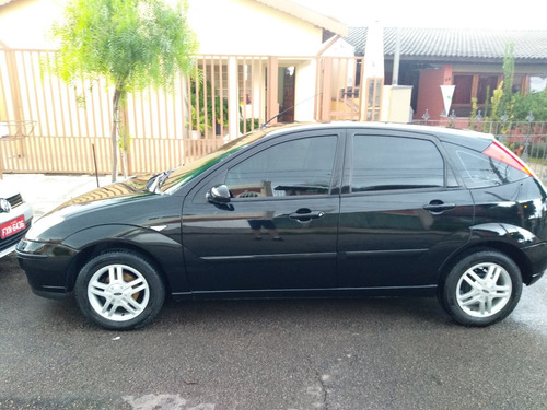 Ford Focus Glx 2.0 Hatch Manual - Bancos De Couro