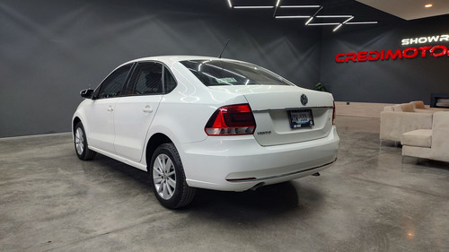Volkswagen Vento 1.6 Comfortline At