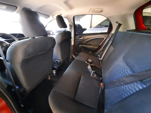 Imagen 5 de 12 de Toyota Etios Xls 1.5 M/t 2014
