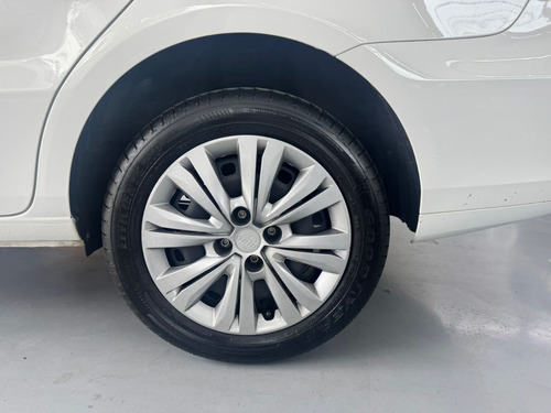 Volkswagen Voyage 1.0 12V MPI TOTALFLEX 4P MANUAL
