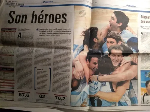 Argentina Oro Olimpico Futbol Basquet La Nación Histórico (Usado)