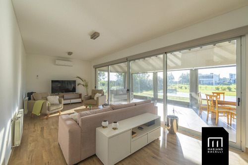 Casa En Venta En Terralagos