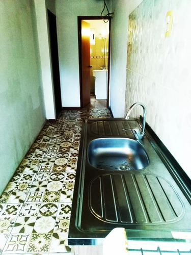 Alquilo Casa 1 Dormitorio, Sin Gastos Comunes, Con Entrada Para Auto. Salinas