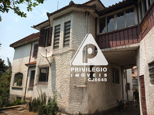 Imagem 16 de 30 de Casa Duplex Estilo Normando, 9 Quartos E 6 Vagas. - 28092