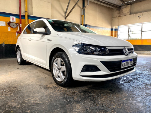 Imagen 3 de 24 de Volkswagen Polo Trendline 1.6 Msi 110cv At 2018