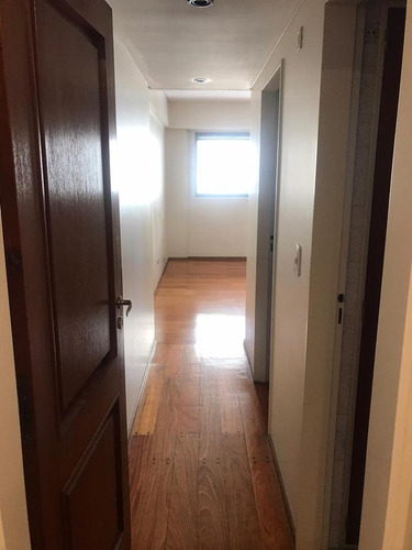 Excelente Piso - 5 Amb. Dep. 4 Baños 2 Balcones 2 Cocheras Baulera. - Belgrano.
