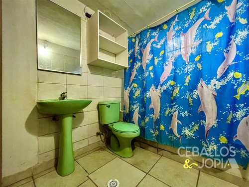 Casa En Venta De 7 Dorm. En Quilpué