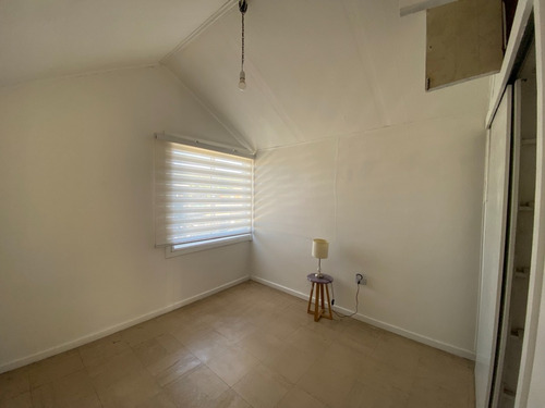 Buena Casa Con Depto Interior, Sector Los Condores Thno