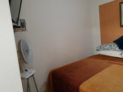 Imagem 3 de 14 de Vendo Troco Casa Terrea Tres Quartos / Suite (vi489)