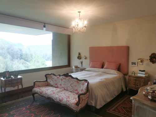 En Exclusivo Condominio Valle Escondido