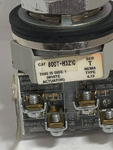 Allen Bradley 800t-h3210a Sel Switch Keyed 2 Pos Key Rem Bbd (Reacondicionado)