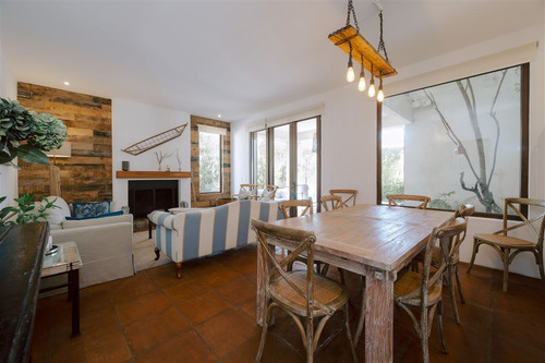 Impecable Y Práctica Casa En Condominio Casa Pueblo Cachagua