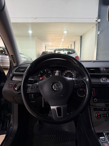 Volkswagen Passat 2011