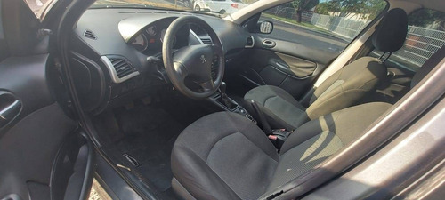 Imagem 7 de 8 de Peugeot 207 1.4 Xr 8v Flex 4p Manual