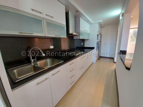 Imagen 8 de 18 de Apartamento Remodelado A Estrenar En Colinas De La Tahona!