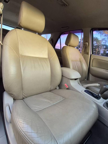 Toyota Hilux Sw4 Td Srv Cuero L05 2006