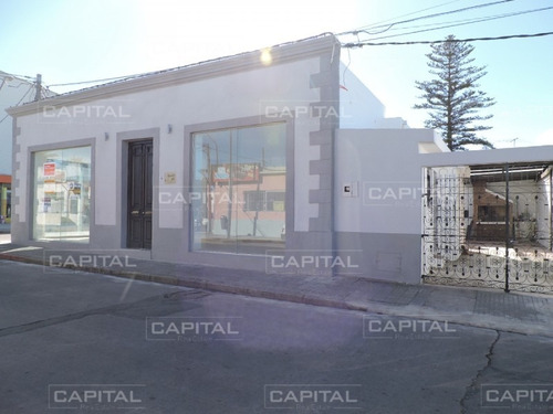 Local Comercial En Maldonado - Alquiler Anual- Ref: 29833