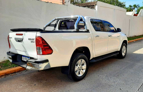 Toyota Hilux 2.8 Cd Srv 177cv 4x2 2017