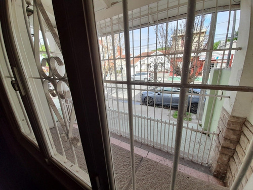 Imagen 3 de 30 de Ph De 3 Ambientes - A La Calle - Dorrego 4000