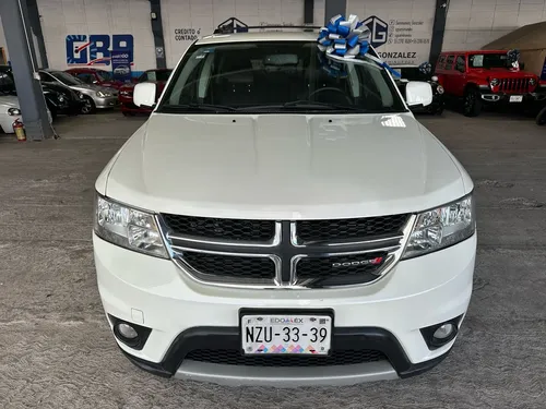 Dodge Journey 2.4 Sxt 5 Pasajeros Plus At